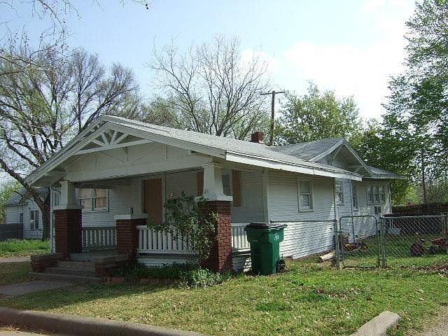 1st image of 2203 Saint John St