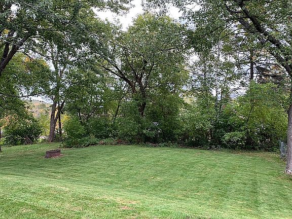 4th image of 2438 W Skyline Pkwy