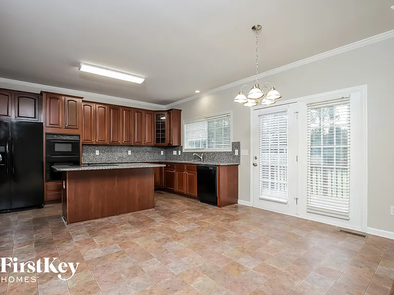 2948 Logbridge Rd — Photo 4