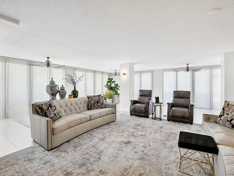 7233 Promenade Dr #101 — Photo 25
