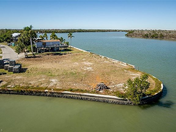 3rd image of 239 Harbor Pl Lot 13