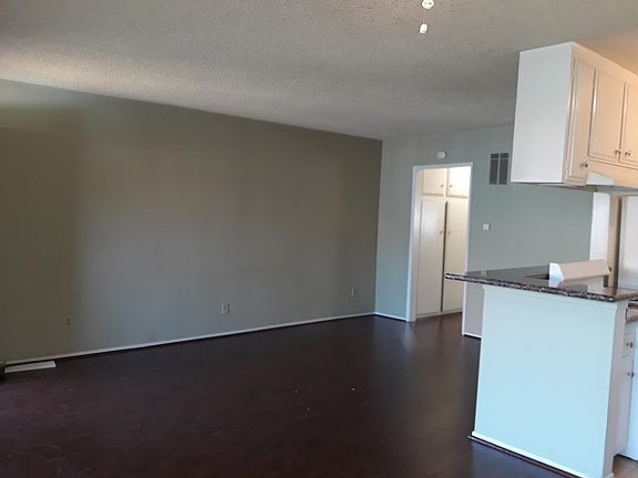 3rd image of 1841 N New Hampshire Ave APT 3