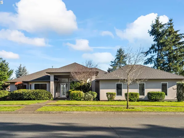 2001 Bay Meadows Dr, West Linn, OR 97068