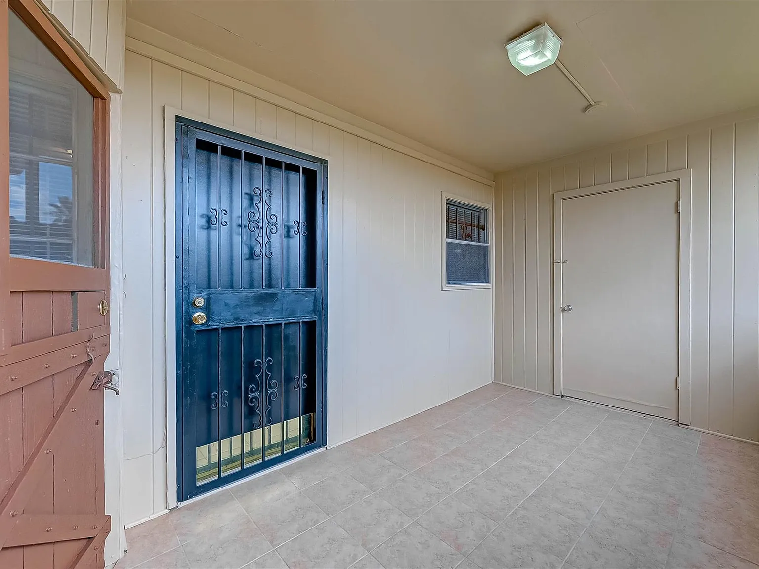 1 bed, 1.0 bath, 651 sqft, $1,000 — Photo 3
