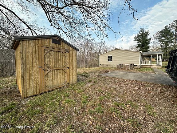 3rd image of 2375 Martwick Rd