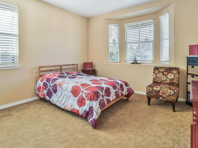 Large main bedroom