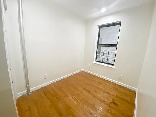 Rented by Ledvech Group | media 9