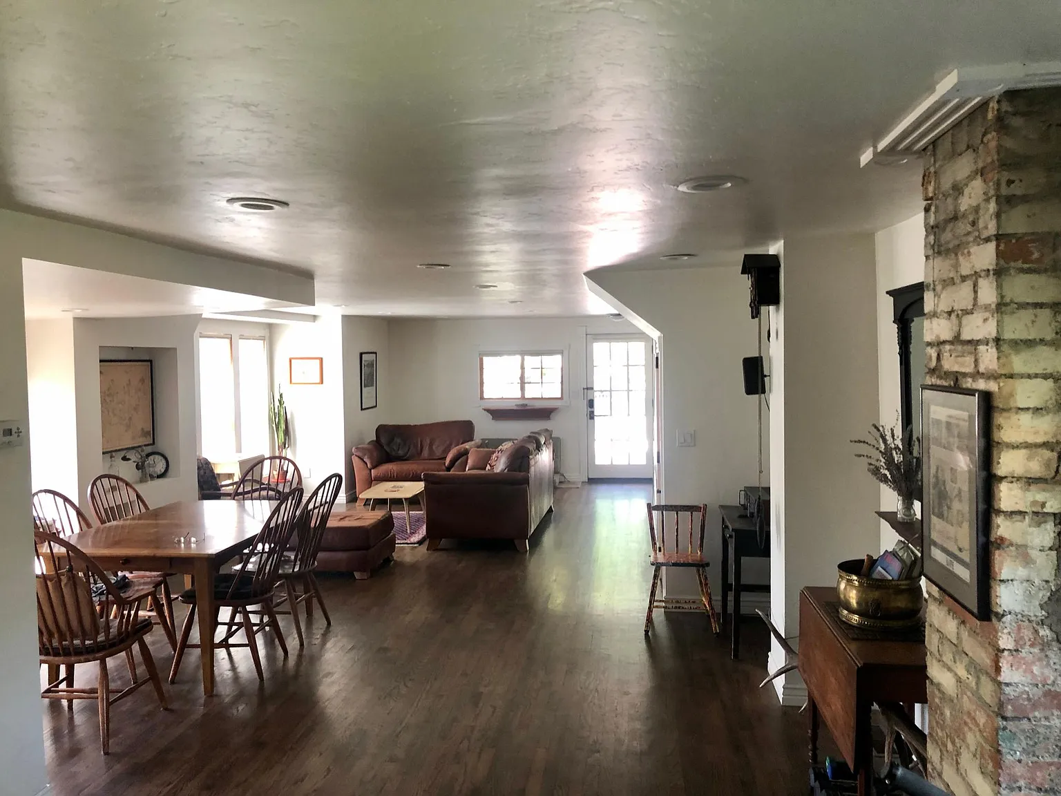 314 E 4th Ave — Photo 3