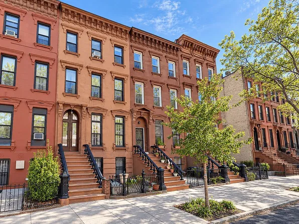 148 Monroe St, Brooklyn, NY 11216