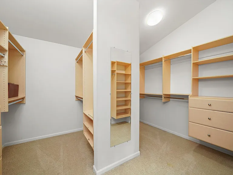 5670 Brentwood Dr — Photo 38