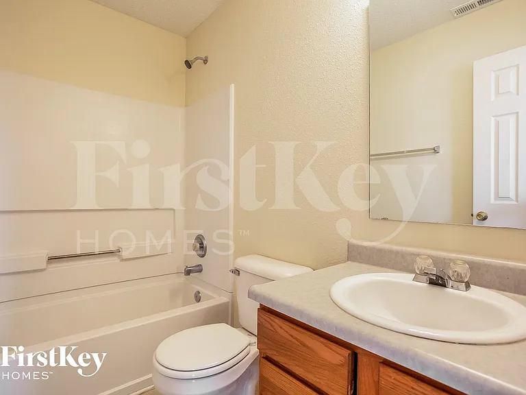 1079 King Maple Dr — Photo 14