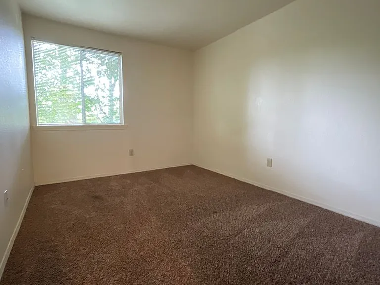CEDAR MILL VILLAGE APARTMENTS — Photo 11