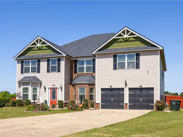 25 Moss Oak Dr, Fort Mitchell, AL 36856