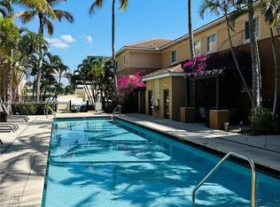 2801 NE 185th St APT 703, Aventura, FL 33180
