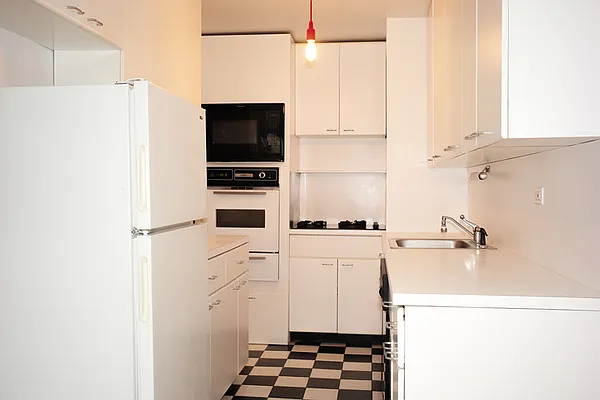 Rented by Goldfarb Properties | media 11