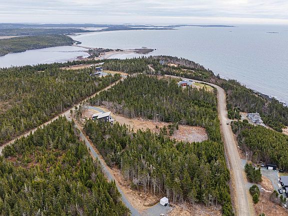 5th image of 66 Kaakwogook Way