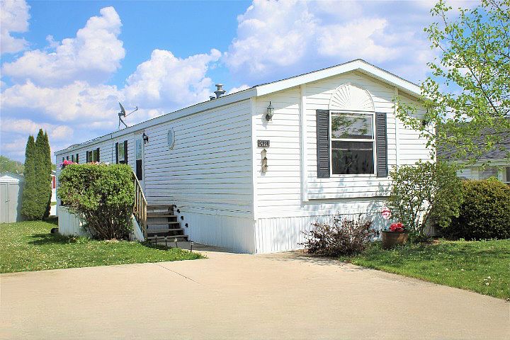 1st image of 39 Saint Pauls Dr
