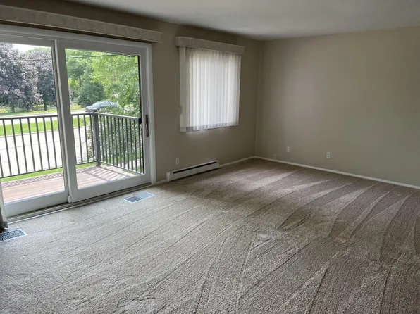 9310 West Forest Home AVENUE #8, Greenfield, WI 53228
