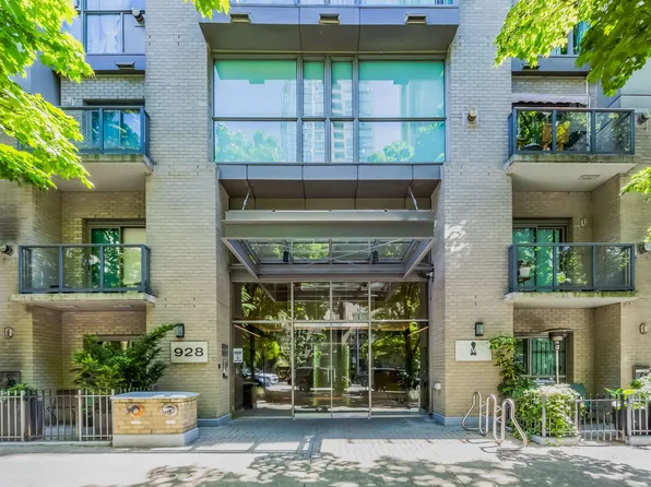 928 Richards St #1104, Vancouver, BC V6B 6P6