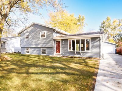 2310 Wellington DRIVE, West Bend, WI, 53090