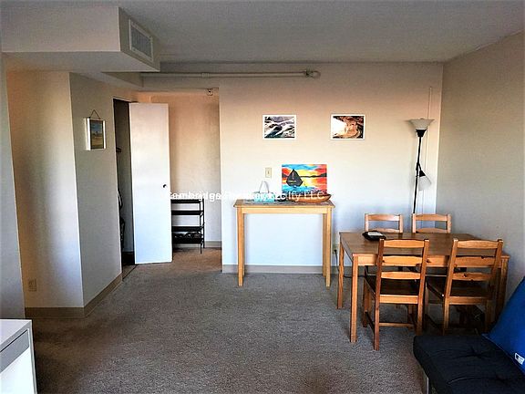 4th image of 812 Memorial Dr APT 1914