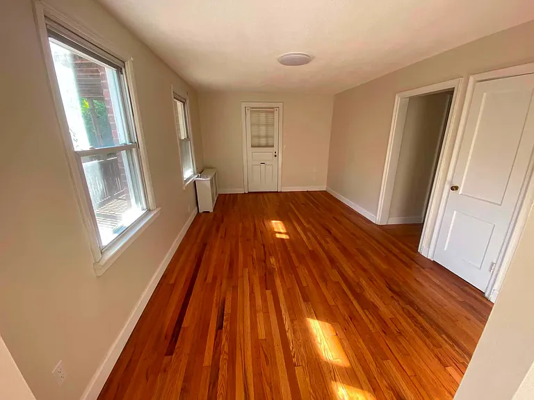 324 Plaza Rd N #B — Photo 5
