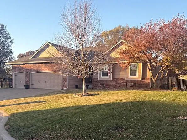 12318 E Lincoln Ct, Wichita, KS 67207