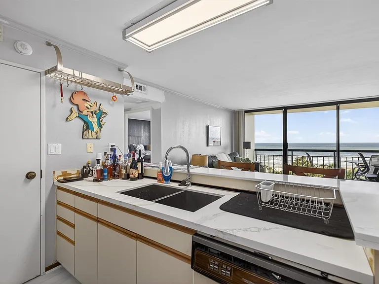 5220 Seawall Blvd #735 — Photo 11