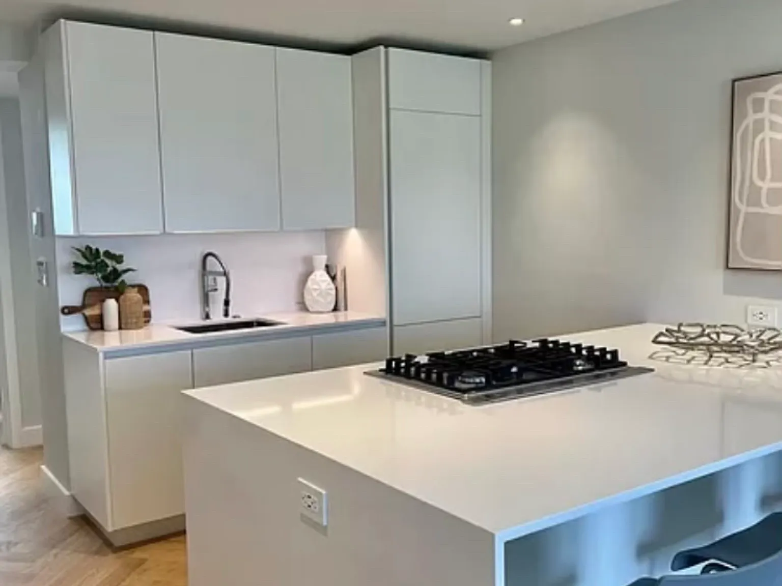 1 bed, 740 sqft, $4,500 — Photo 3