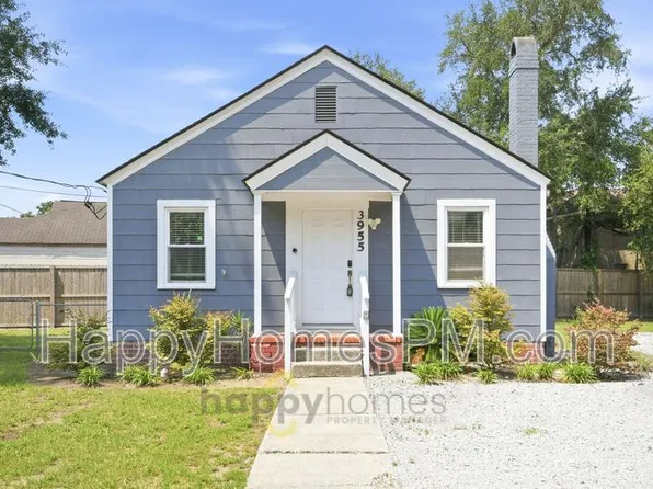 3955 Christopher St, North Charleston, SC 29405