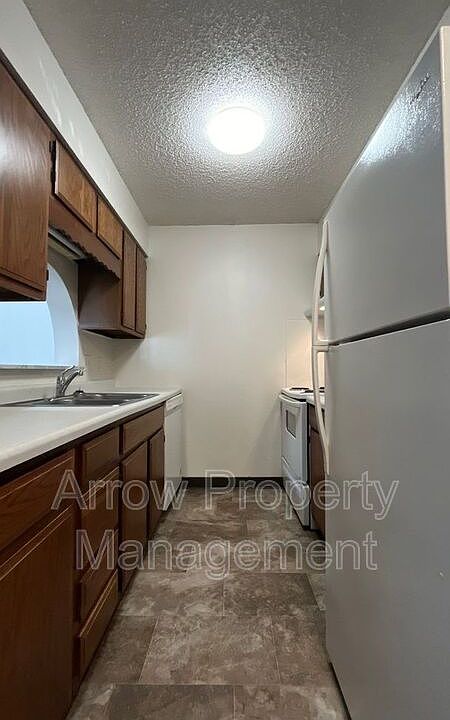 1st image of 4541 Tranquility Dr #1