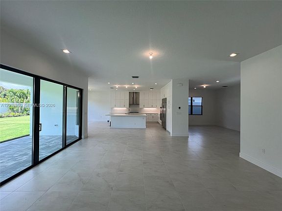 4th image of 9172 Silver Marsh Ln