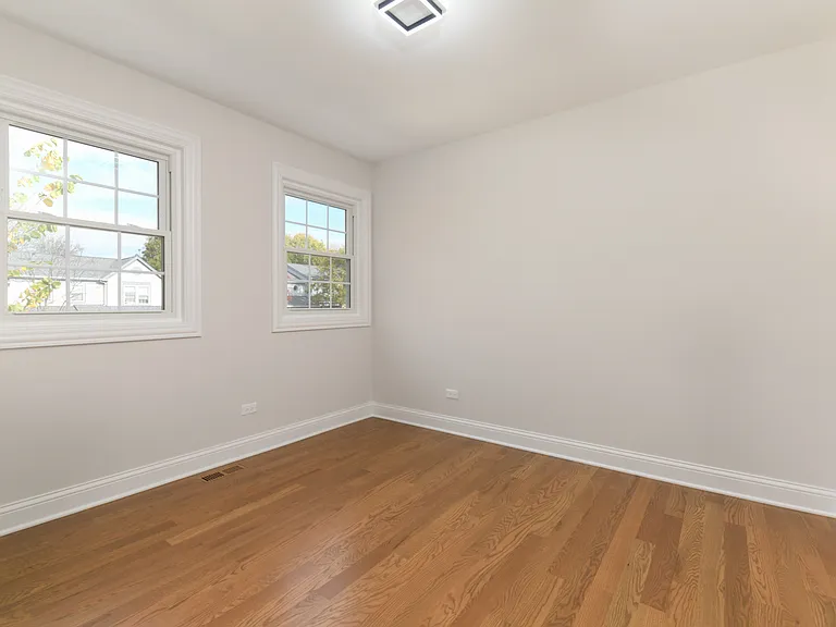 973 Old Oak Cir — Photo 18