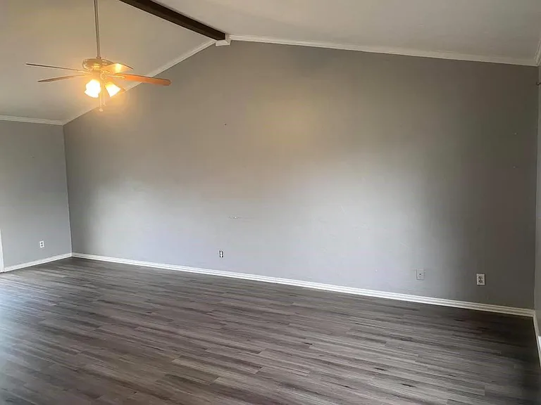 5640 Turner St — Photo 5