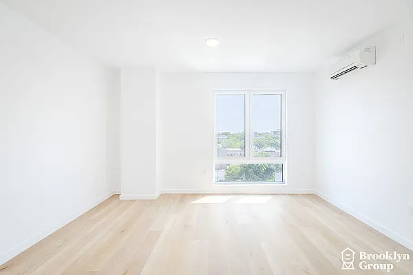 Rented by Brooklyn Group | media 7