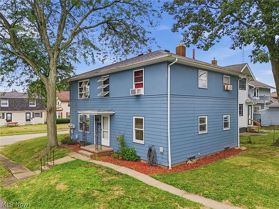 5th image of 1319 18th St NW