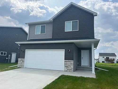 1224 Jill Dr W Photo 1