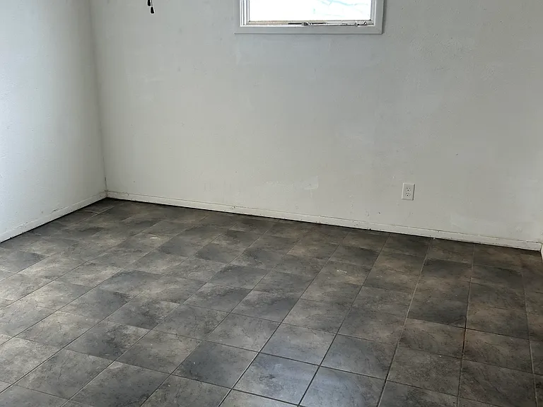 419 Ada St #1 — Photo 10
