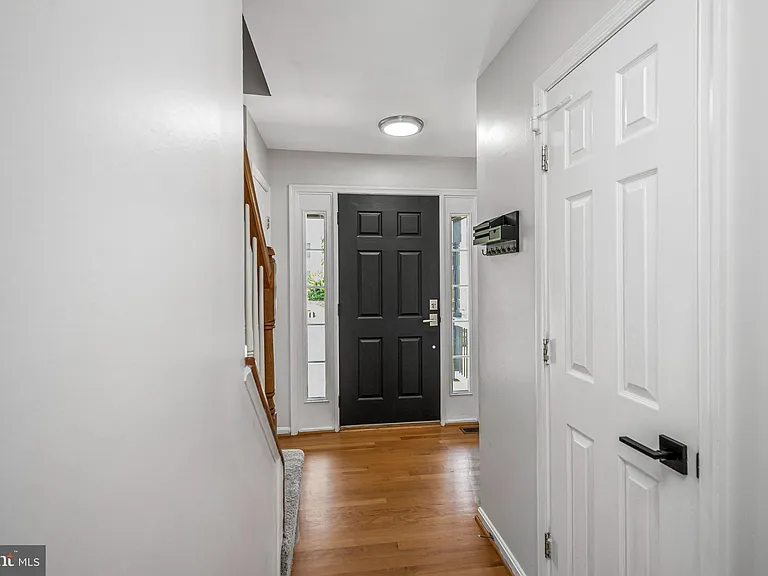 33 Saint Williams Way — Photo 17