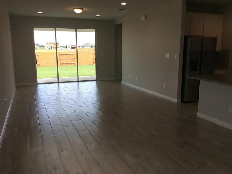 104 Cold Springs Loop — Photo 8