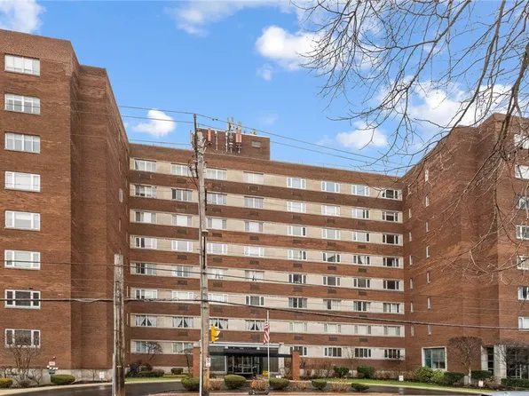 128 N Craig St APT 702, Pittsburgh, PA 15213