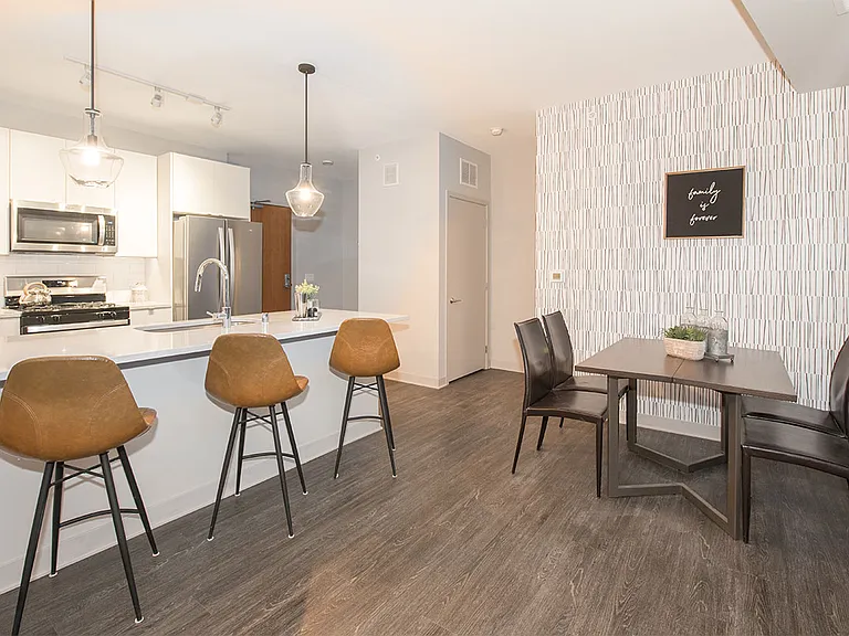 Luna Apartments — Photo 99