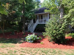 609 Wood Ridge Dr, Woodstock, GA 30189