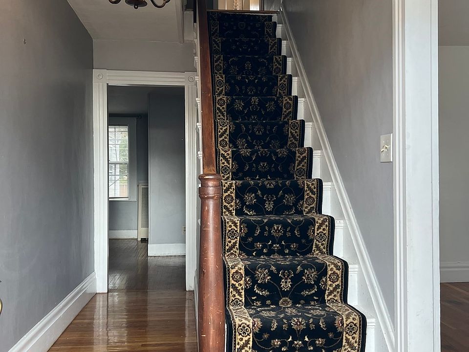 1st image of 25 Franklin St #25