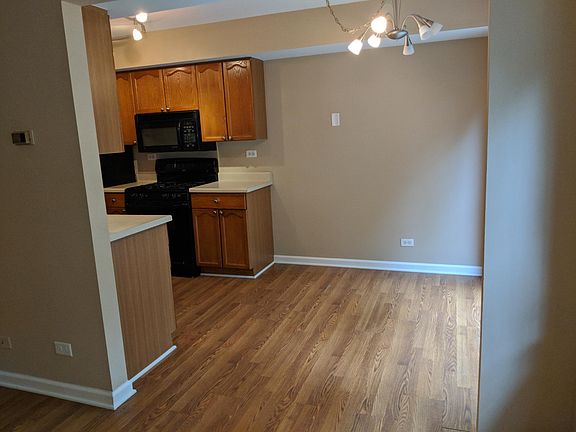 2nd image of 1145 Greenwood Cir