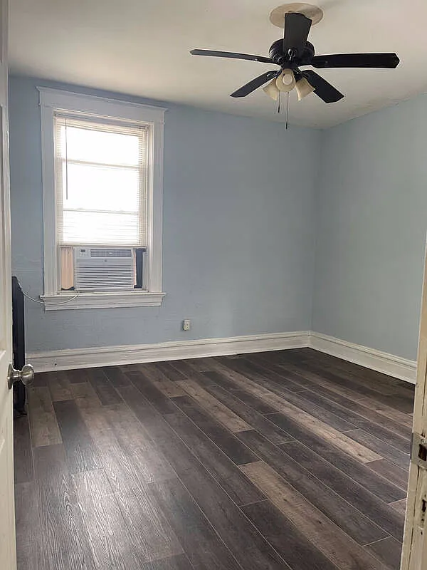 3835 Shaw Blvd Second Floor — Photo 1