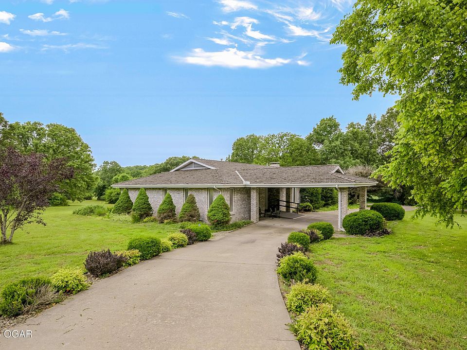 1st image of 375 Glenwood Cir