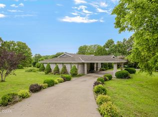 375 Glenwood Cir, Cassville, MO 65625