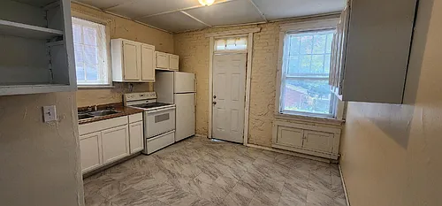3700 Bates St #1F Photo 1