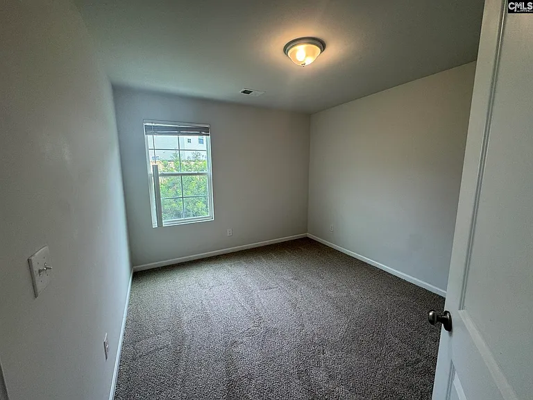 129 Kings Parish Ct — Photo 12